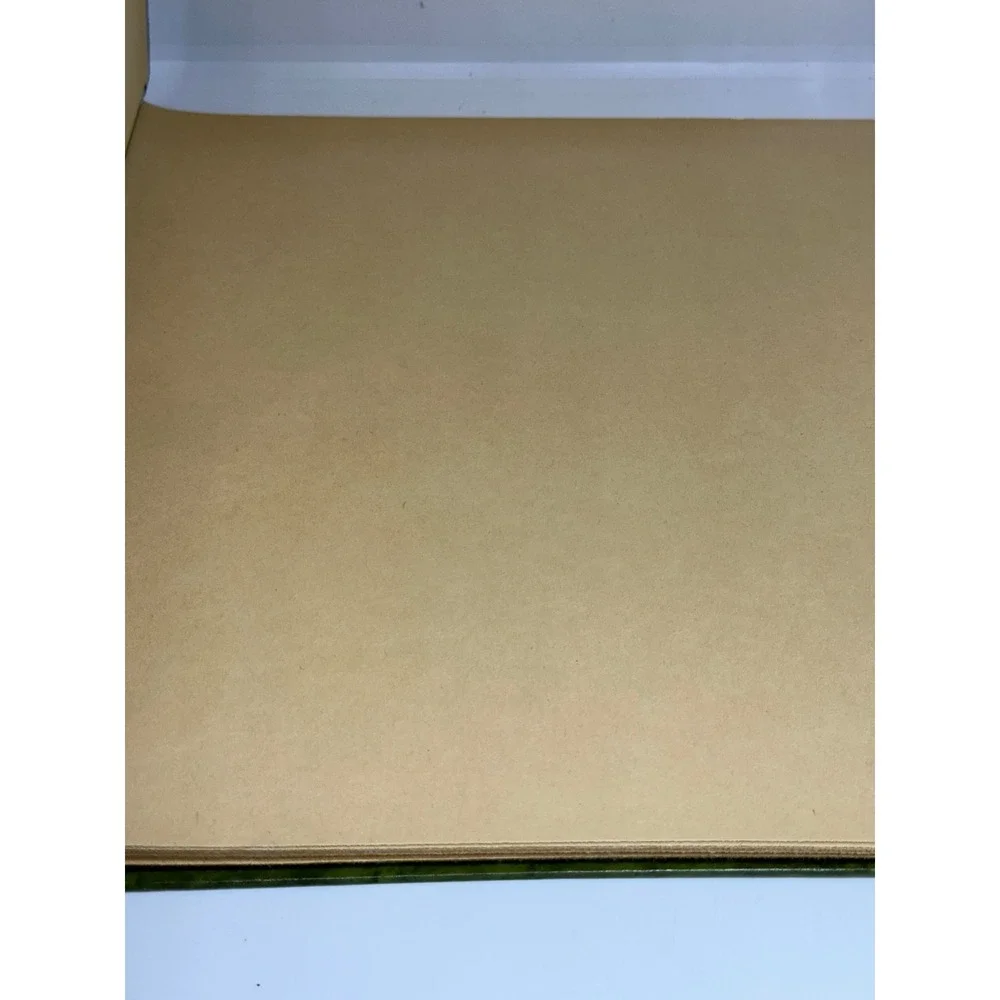 VTG Scrapbook Green Faux Leather Gold Embossed String Tie Large Blank Pages